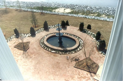 TomBevil-Aliceville-Back Fountain